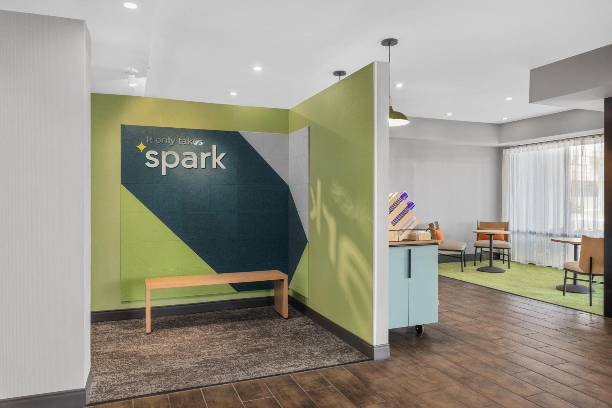 Spark By Hilton Bakersfield Central Eksteriør billede
